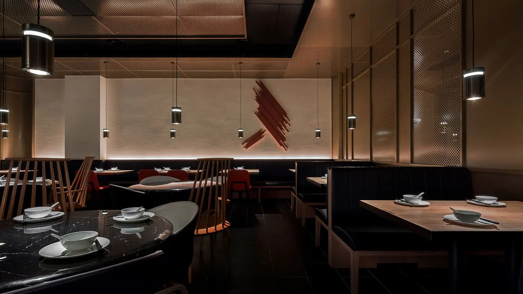 小炳胜餐厅（广州天寰广场店） EDISON  ELVIS DESIGN OFFICE_07.webp