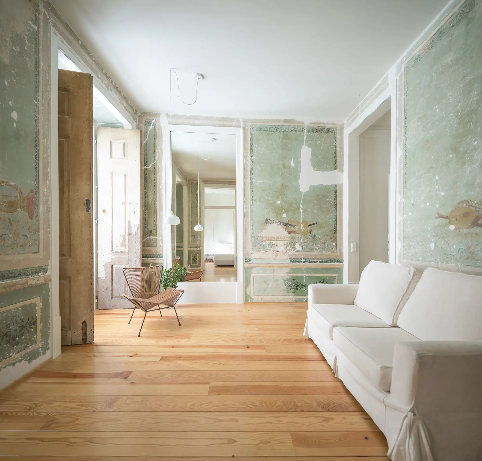 Douradores 住宅楼改造 José Adrião Arquitetos_1179461_3.webp
