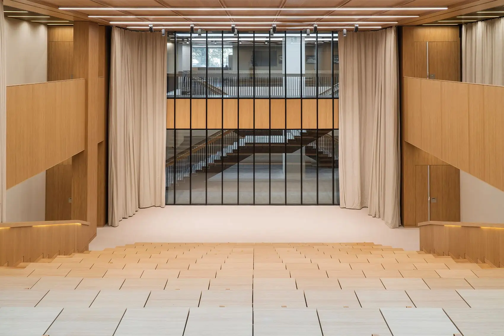 库尔布瓦办公建筑，巴黎 Franklin Azzi Architecture_06.webp