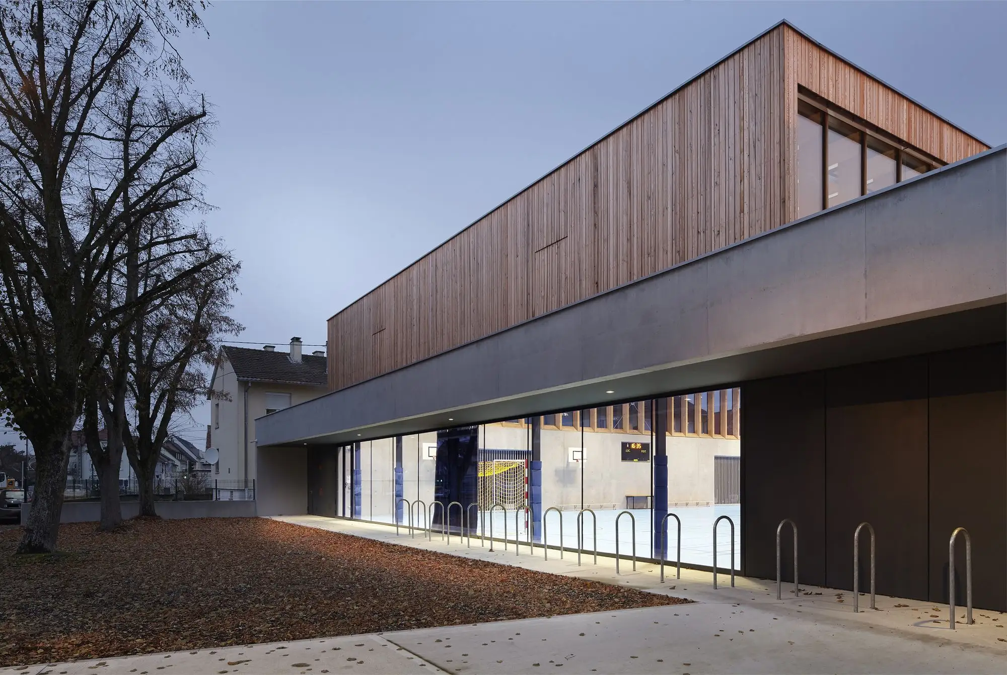 Ecole des Menuisiers 学校体育馆 Urbane Kultur_1178012_6.webp