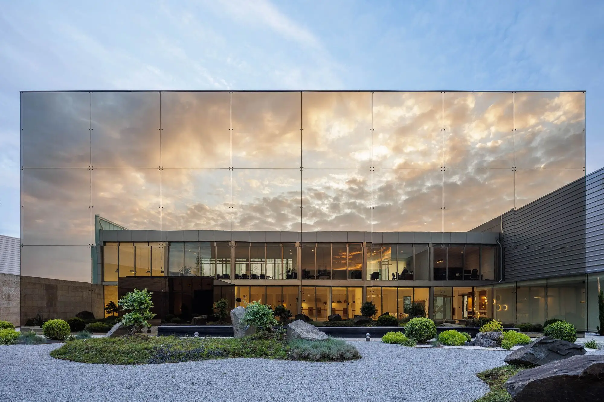 Exporlux 设施改造与扩建 Espaço Objecto Arquitetura  Design Lda_1170802_5.webp
