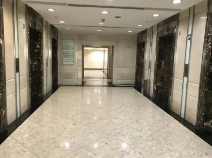 上海世界贸易大厦： 黄浦江畔老旧楼宇变身现代商务空间_9092_10.webp