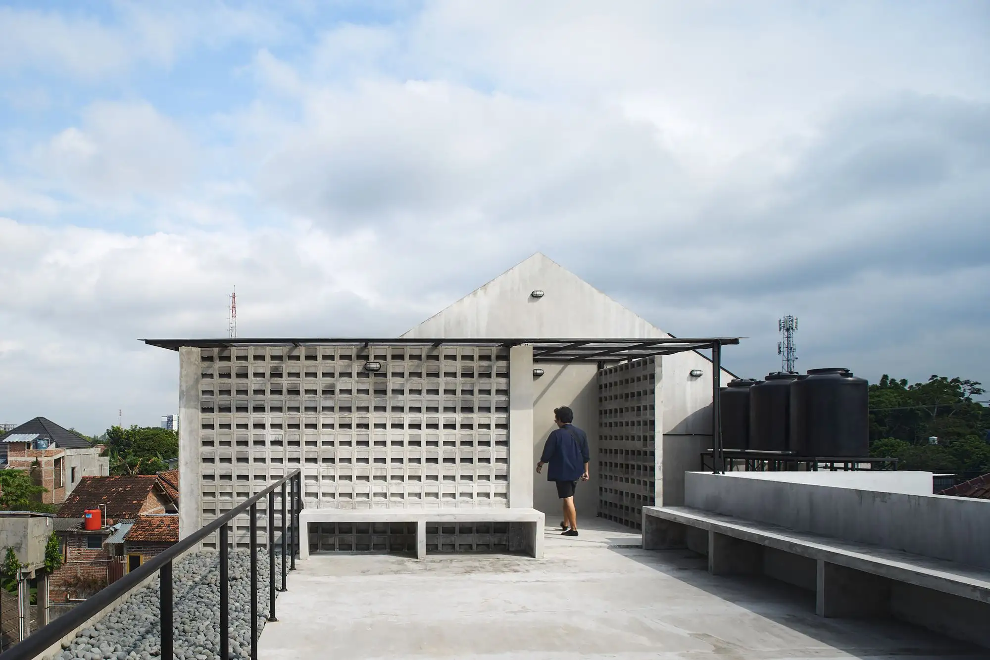 Griya Kos Nawastika 住宅与寄宿公寓 Saturasi Architects_1174745_5.webp