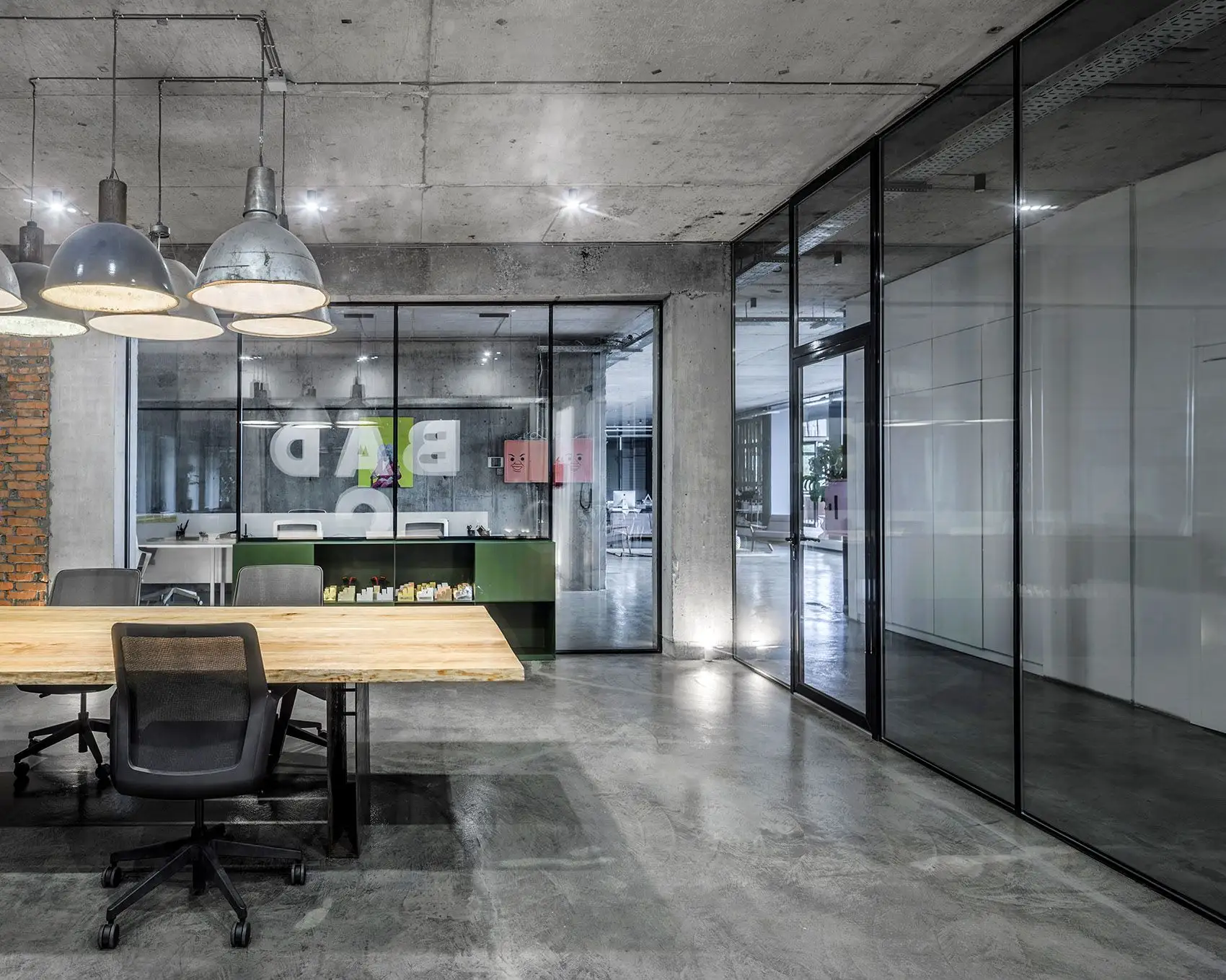 Hey Banda办公室，基辅 balbek bureau_17.webp