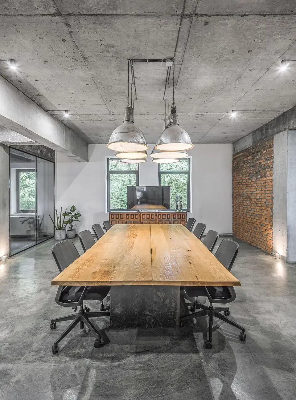 Hey Banda办公室，基辅 balbek bureau_18.webp