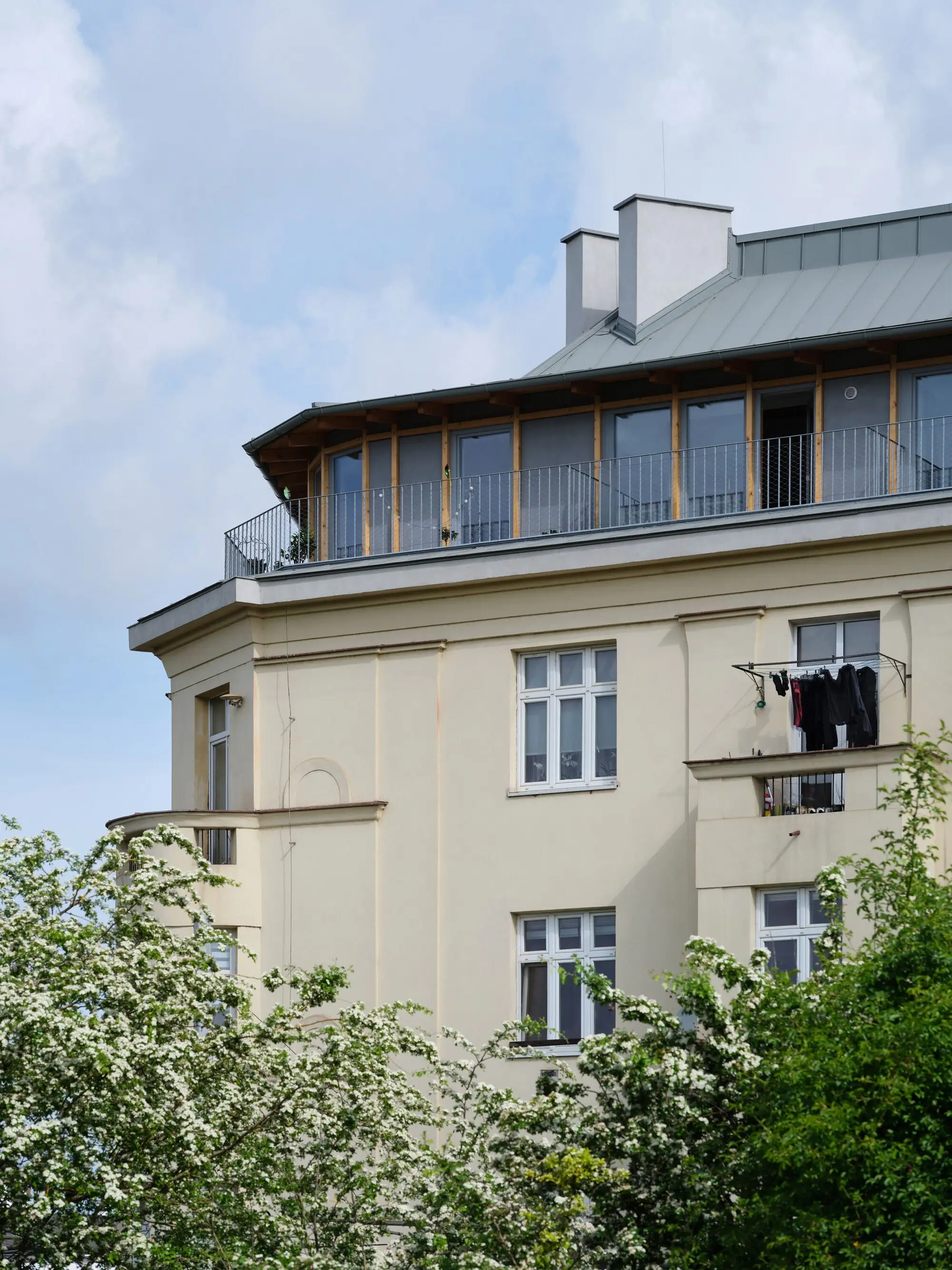 Harfa 屋顶加建项目 matěj šebek architekti_1186934_10.webp