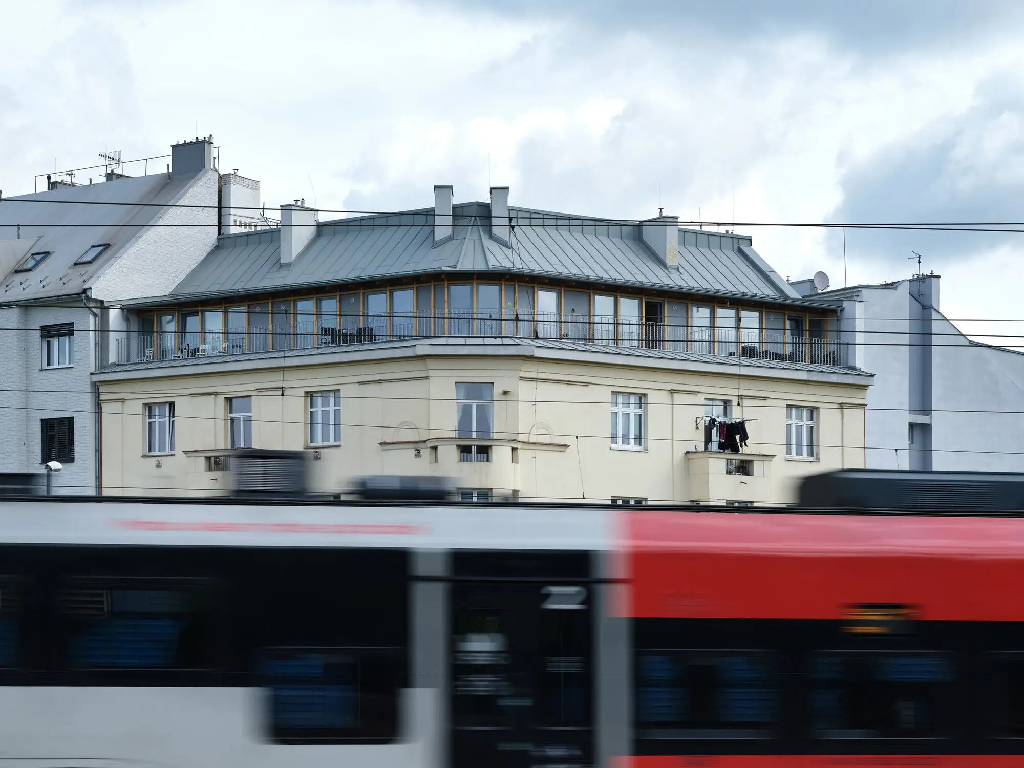 Harfa 屋顶加建项目 matěj šebek architekti_1186934_12.webp