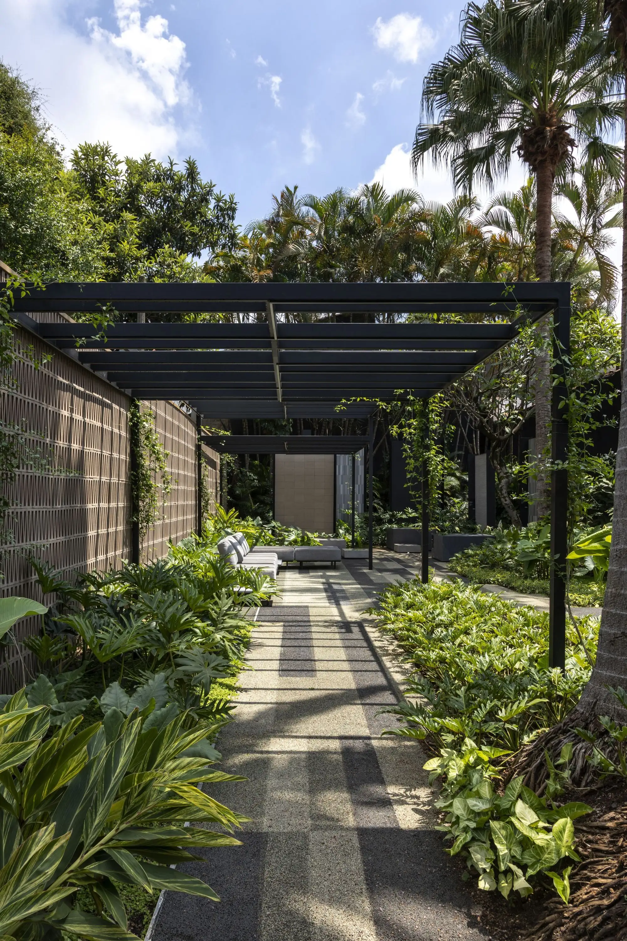 Idália 门店 Vivian Coser Arquitetos Associados_1178284_5.webp