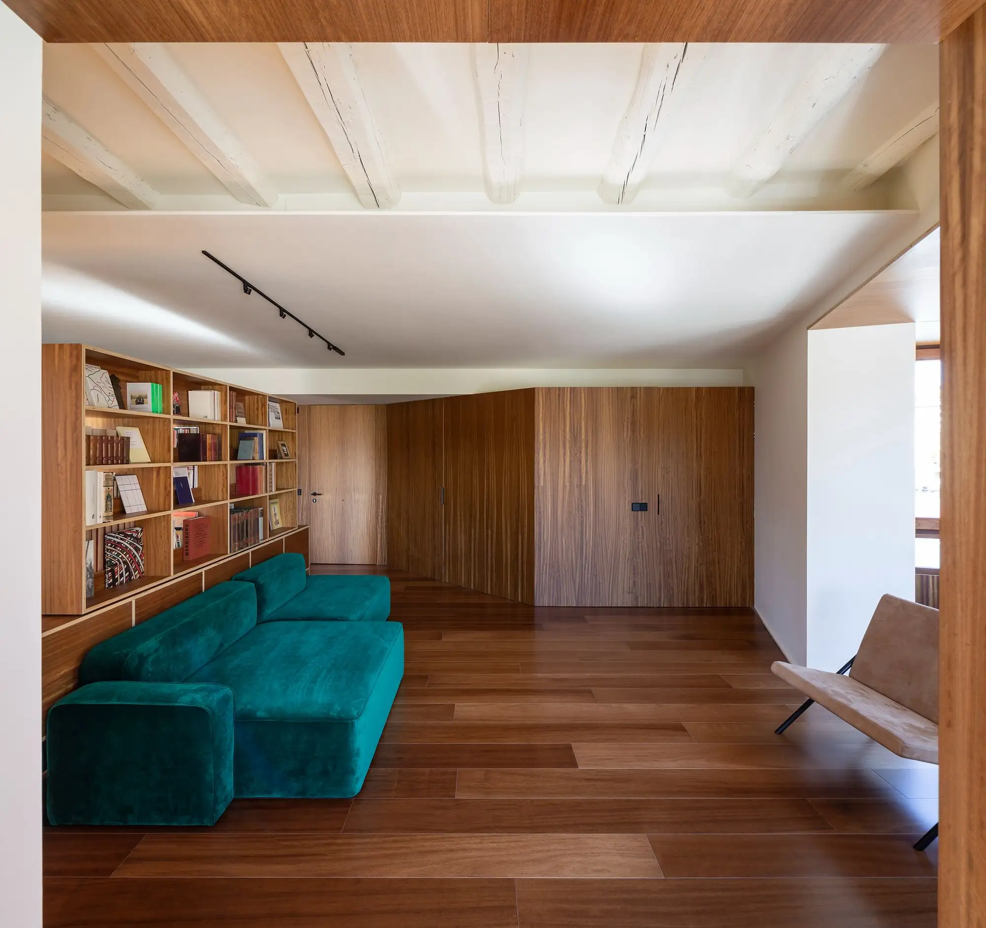 J2Em – 转角公寓改造 MID estudio_1177543_15.webp
