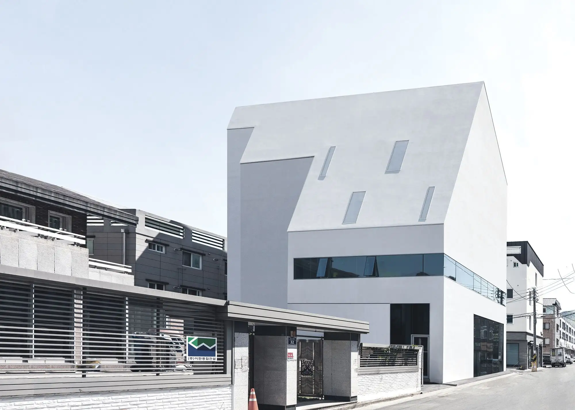 Jisan-dong 989-6 陌生化住宅 09A_1170554_1.webp