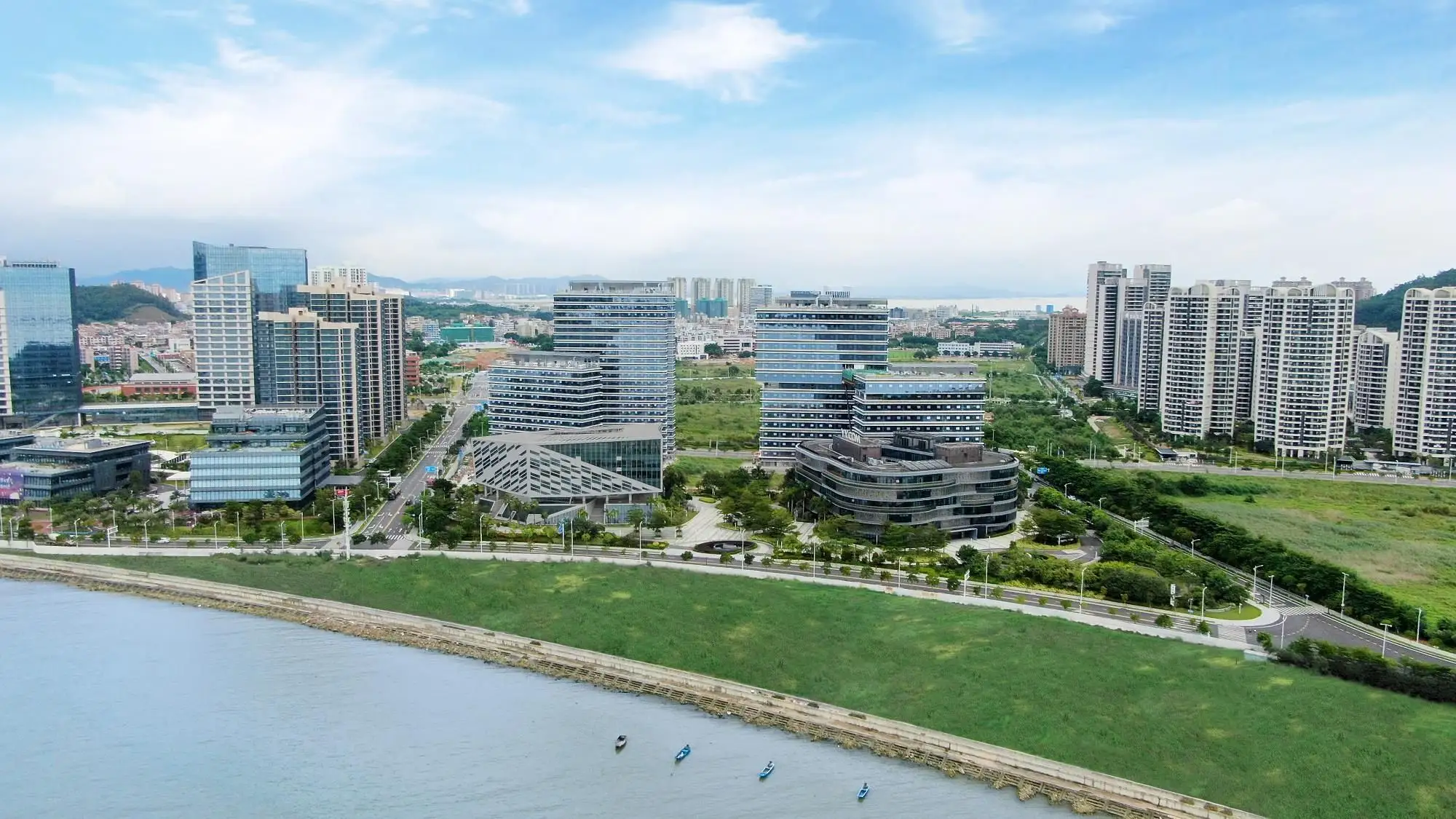 10 Design 设计的珠海蓝湾智岛总部基地中心（二期）正式落成_7680_3.webp