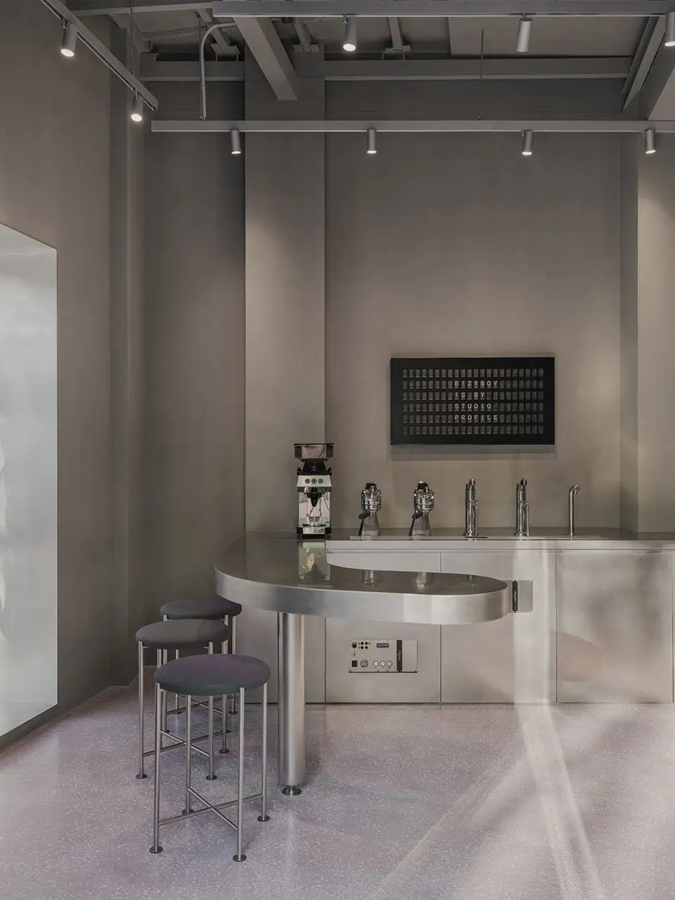 BizyBoy餐厅，上海 Studio Profile_06.webp