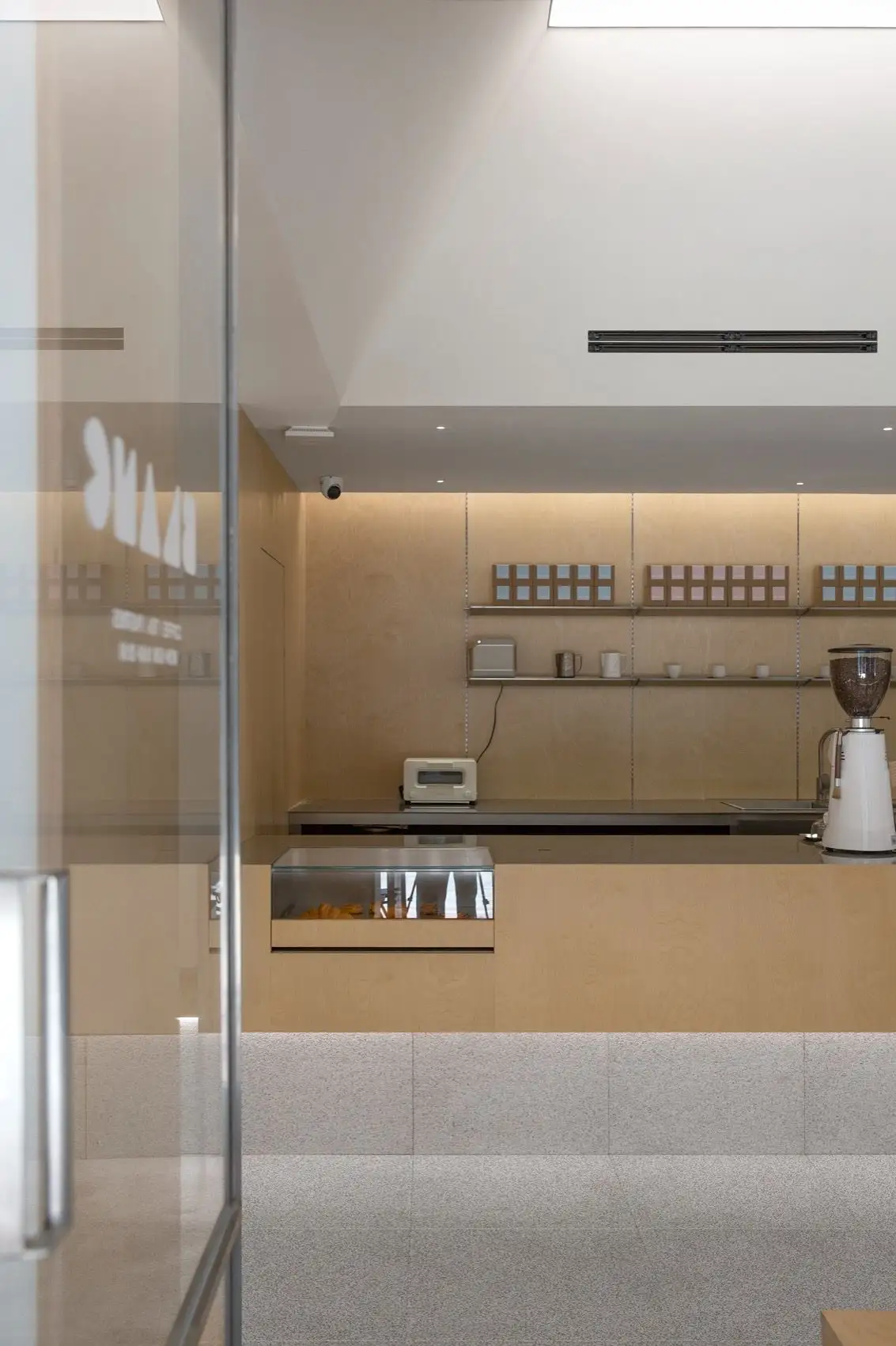 BLANC COFFEE白蓝可咖啡，上海 R.A.W.设计工作室_11.webp