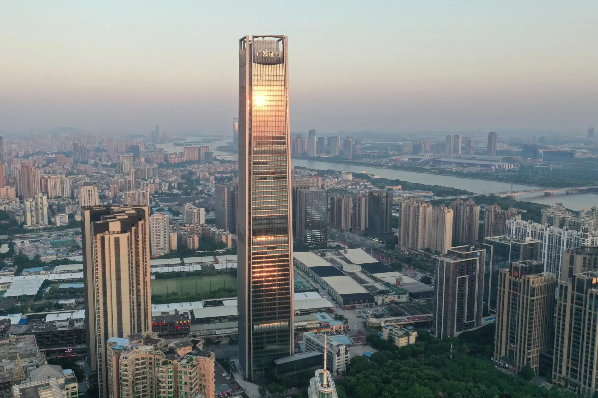 308米，广州新超高层建筑竣工_6517_7.webp