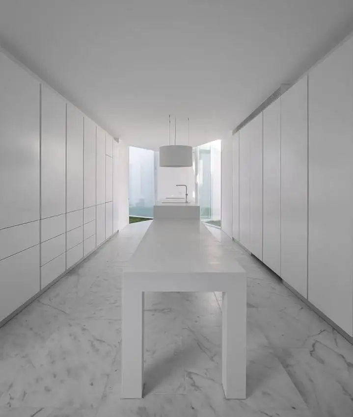 10134281_18.webp