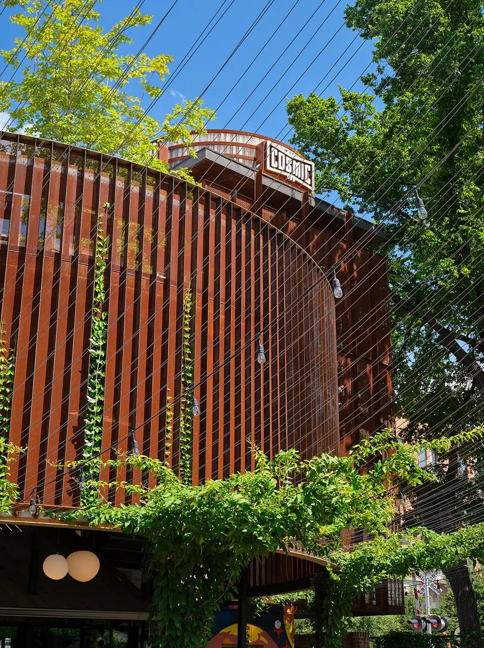 Cosmic仓库咖啡厅及酒吧，美国 Clayton Korte_12.webp