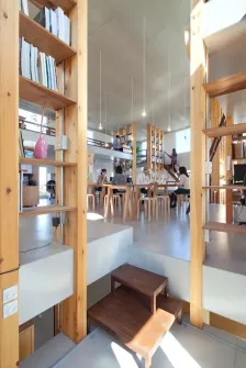 在 小树林 里办公，日本 Mamiya Shinichi Design Studio_07