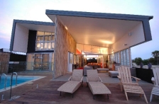 Couran Point House