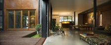 U house