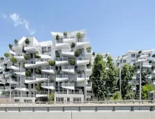 三角形的白色阳台从Valode & Pistre在法国的住宅群中伸出来_7019_1