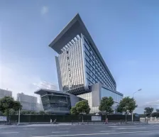 上海新虹桥灿辉希尔顿五星级酒店丨一幅展现流线与速度感的立面画卷---三益中国_10443_4